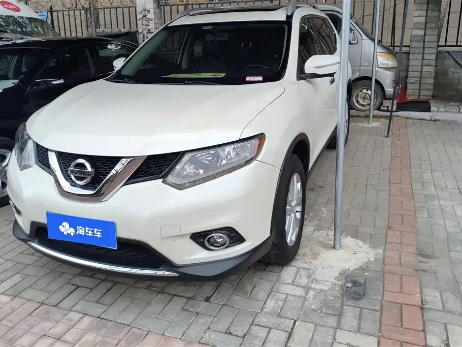 Nissan X-Trail 2015 — фото 1