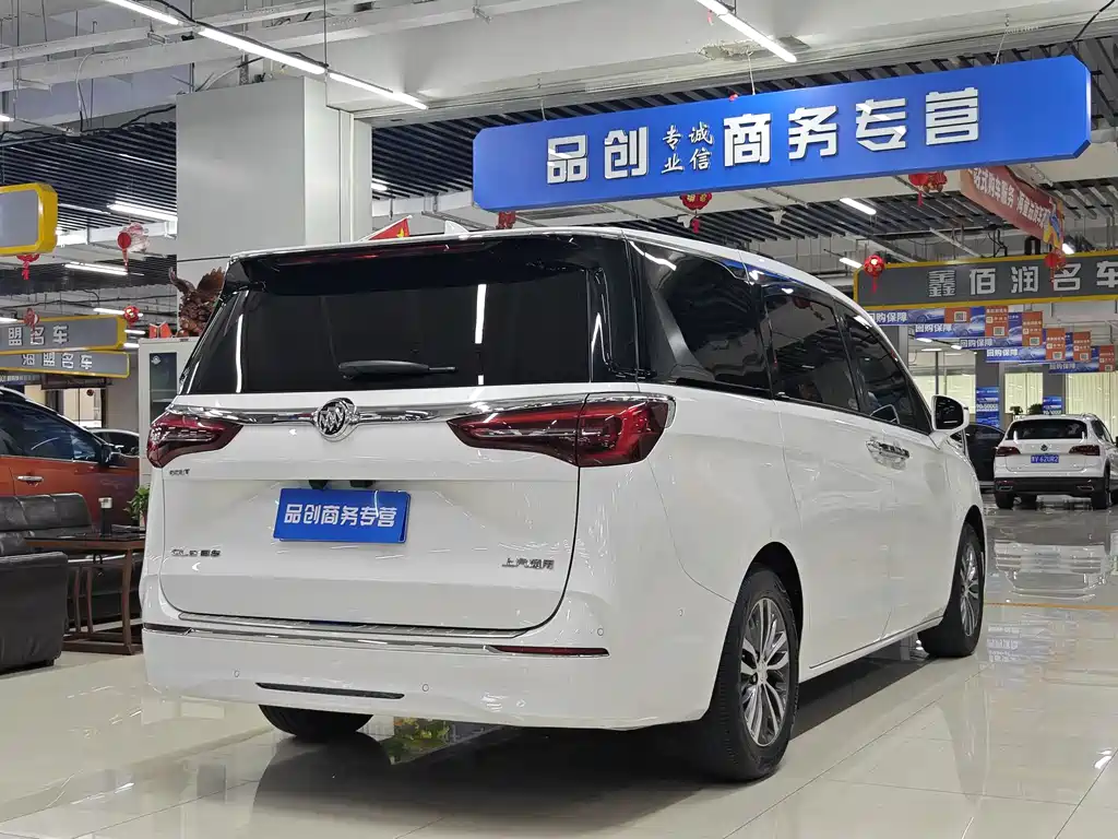 Buick GL8 2022