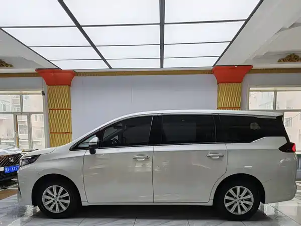 GAC Trumpchi M6 2022