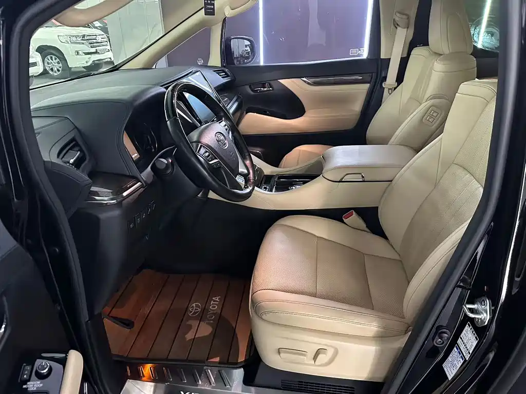 Toyota Vellfire 2020 — фото 4