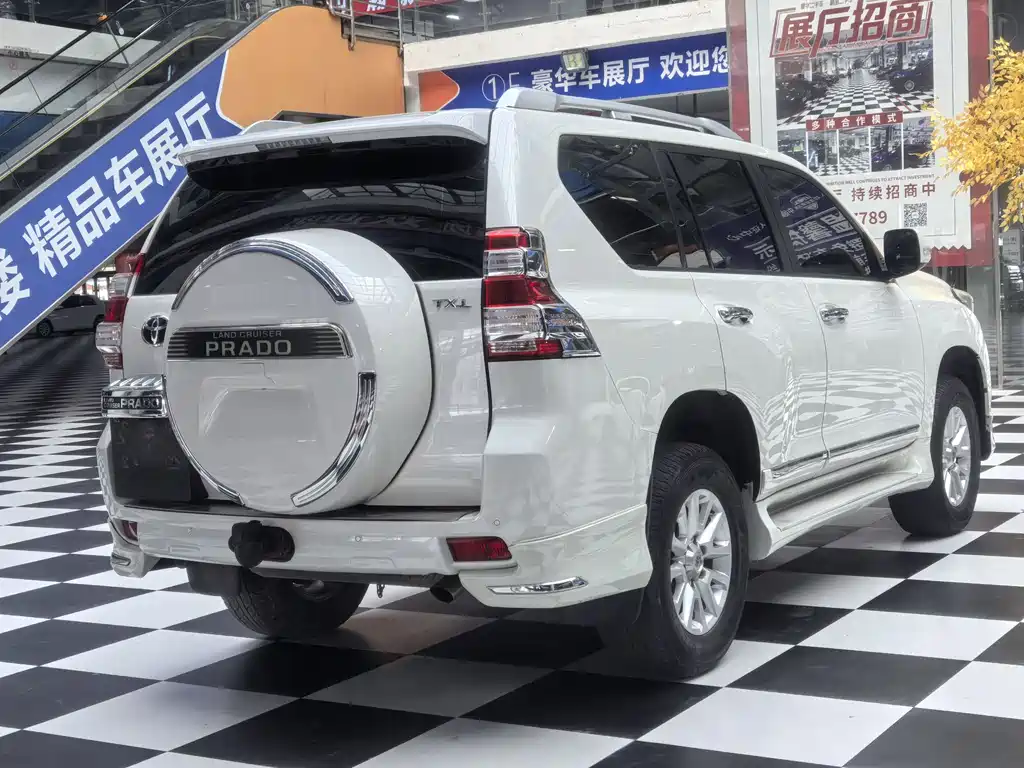 Toyota Prado 2017 — фото 7