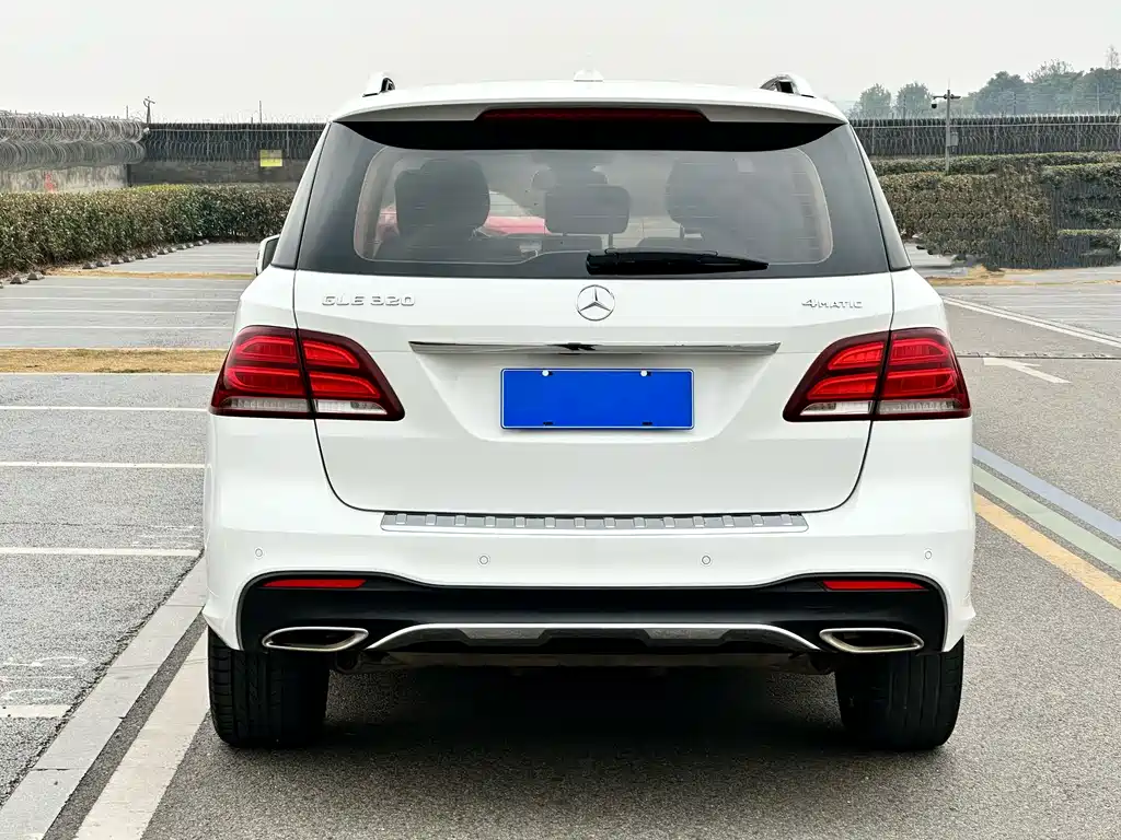 Mercedes-Benz GLE 2018 — фото 7