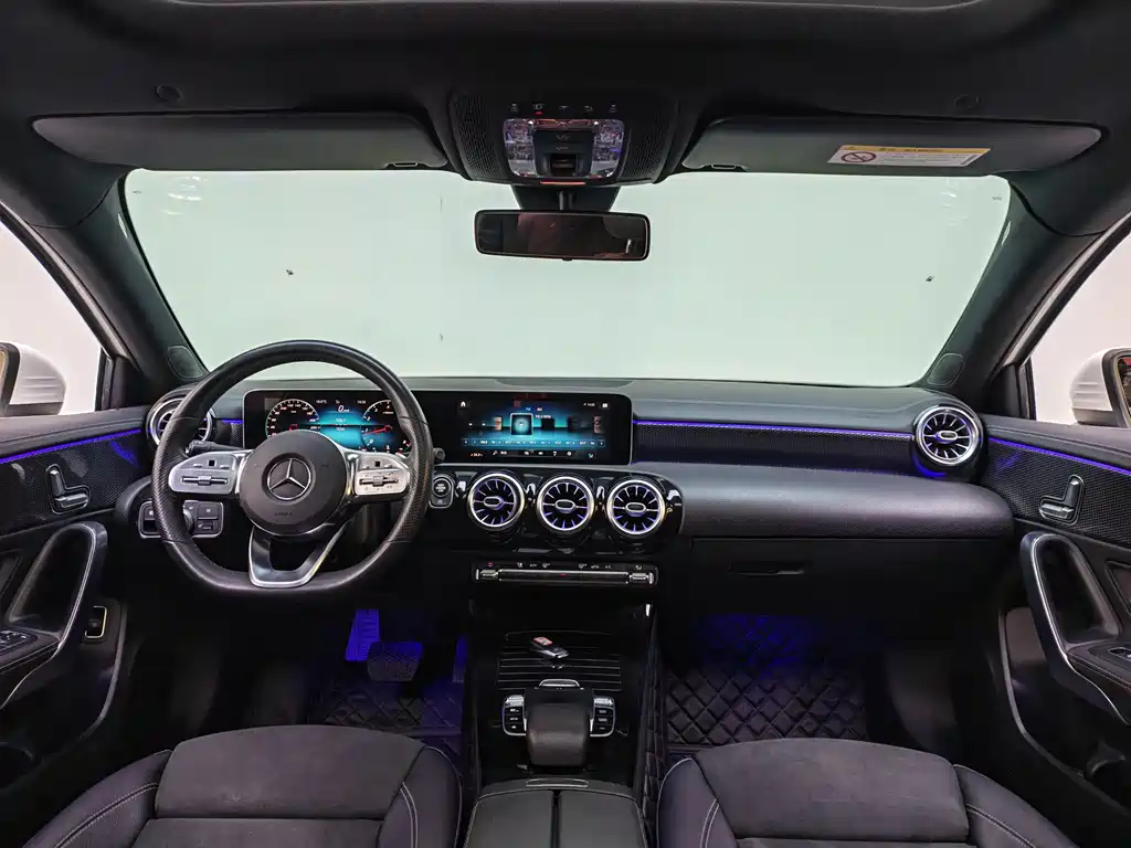Mercedes-Benz A-Class 2020 — фото 8