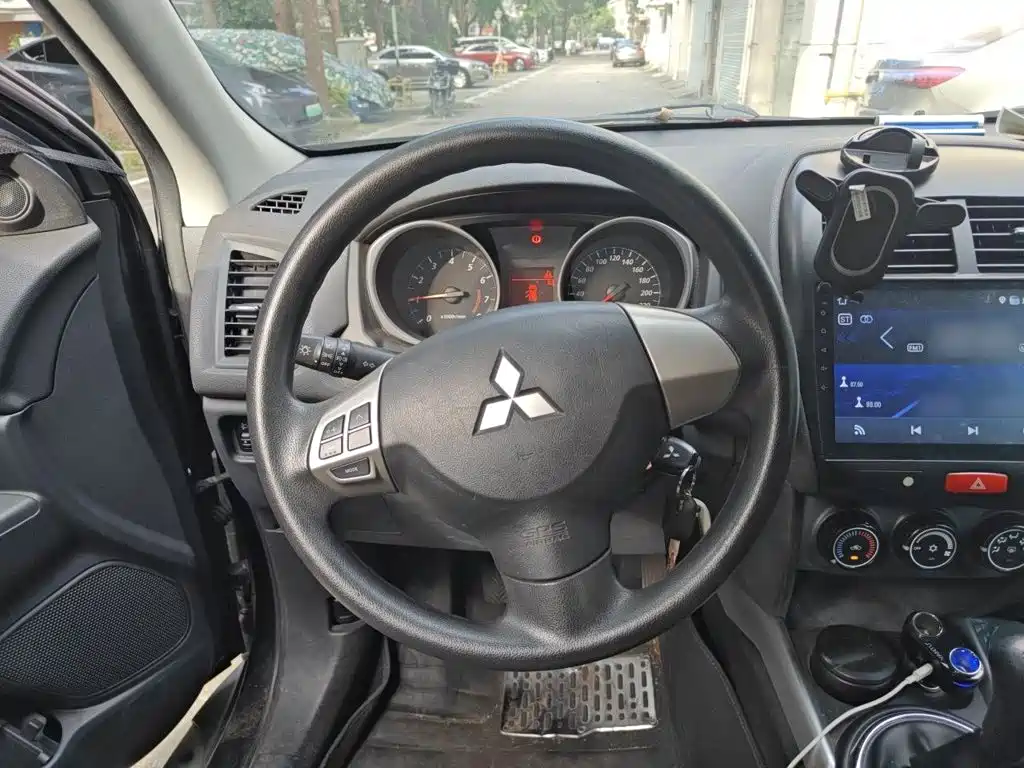 Mitsubishi ASX 2015