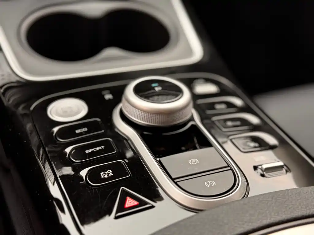 BYD Qin PLUS 2023 — фото 15
