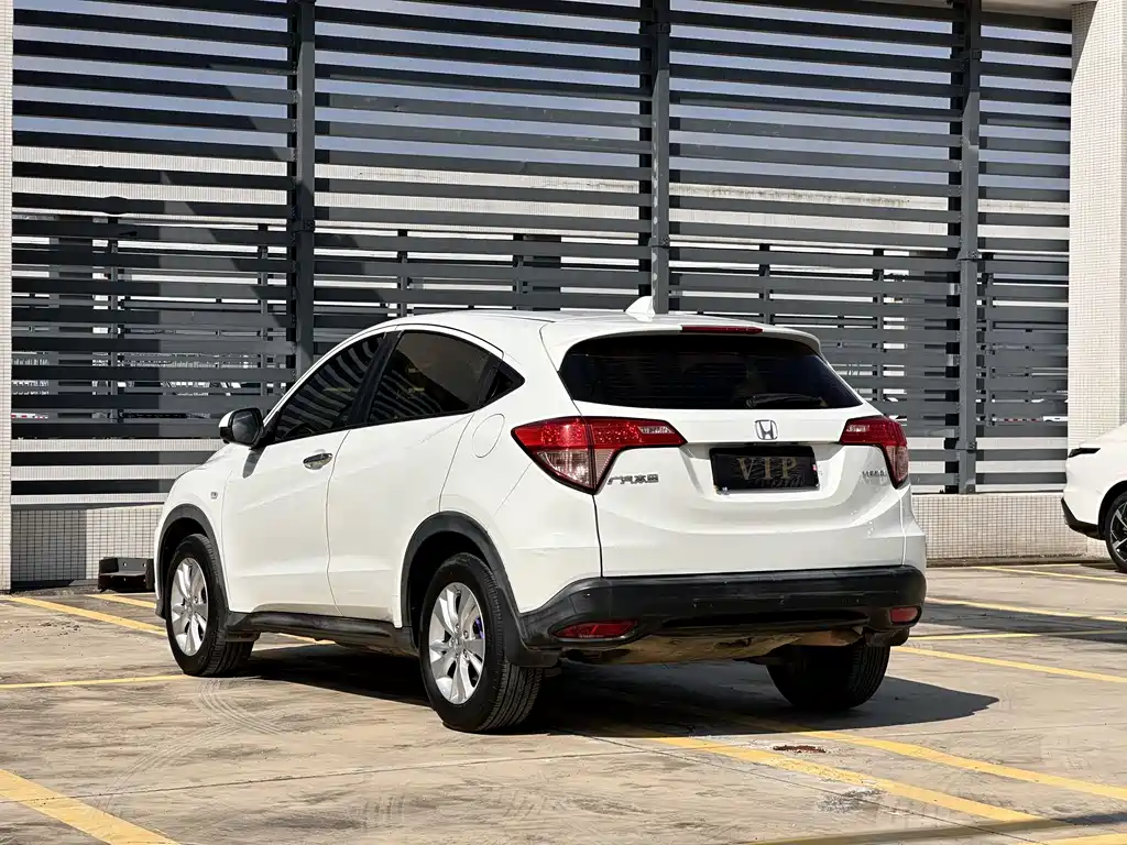 Honda Vezel 2017 — фото 10