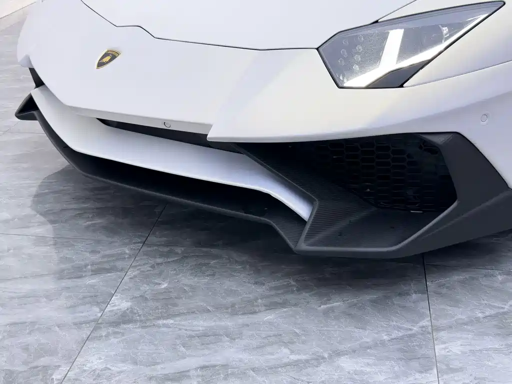 Lamborghini Aventador 2012 — фото 12