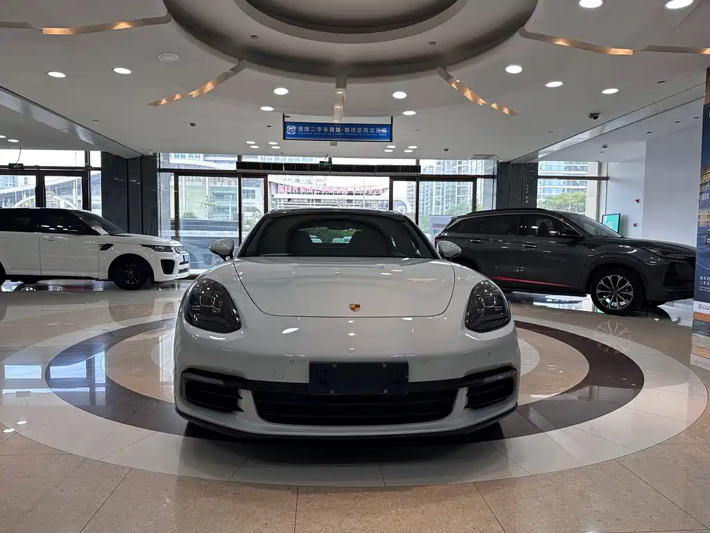 Porsche Panamera 2018 — фото 2