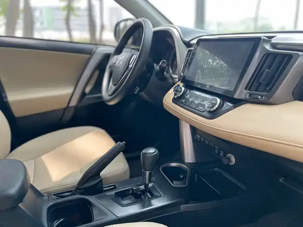 Toyota RAV4 2016