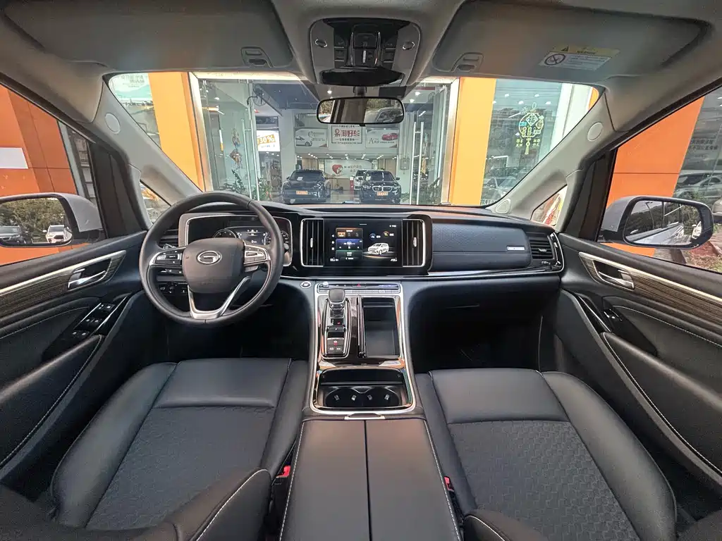 GAC Motor Trumpchi M8 2023 — фото 15