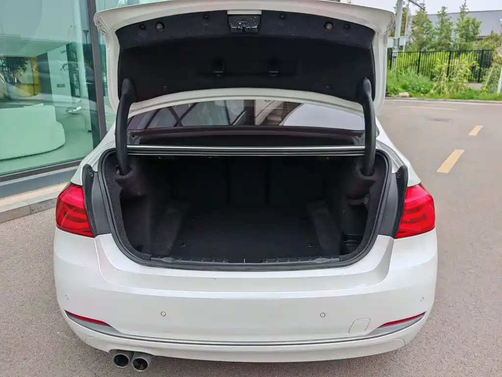 BMW 3 Series 2017