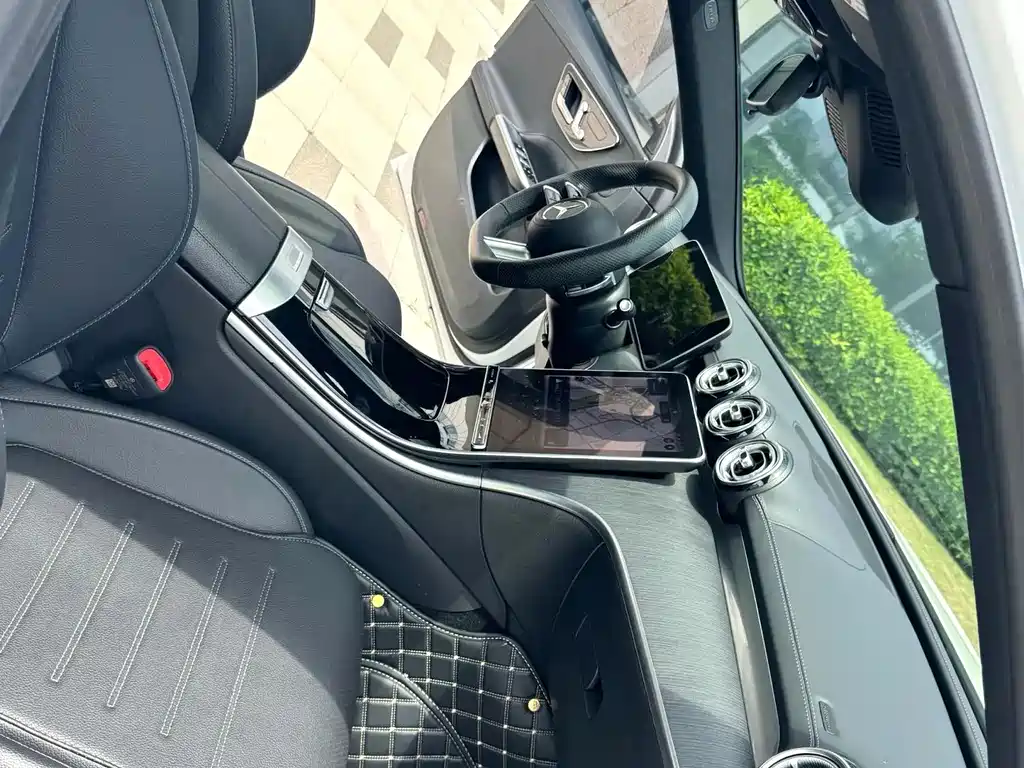 Mercedes-Benz C-Class 2022