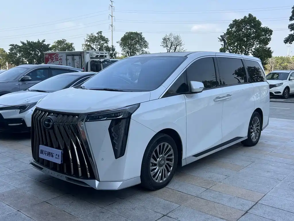 GAC Motor Trumpchi M8 2023 — фото 1