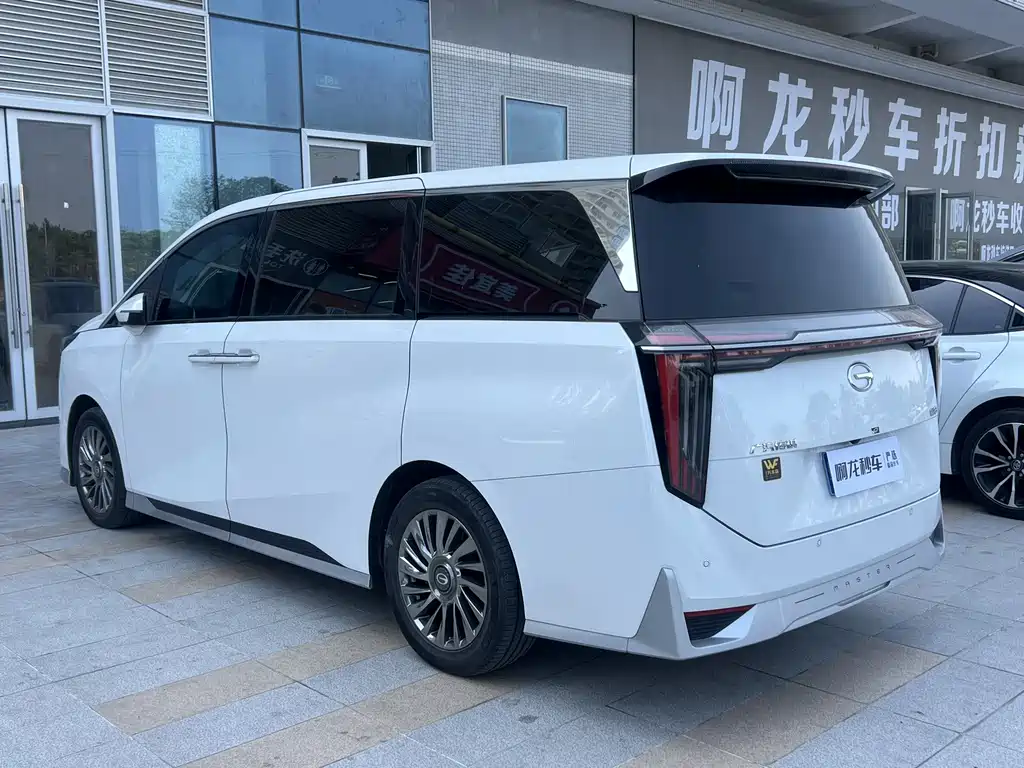 GAC Motor Trumpchi M8 2023 — фото 7