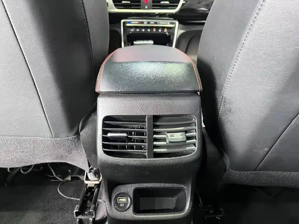 Kia KX3 Proud Running 2023 — фото 16