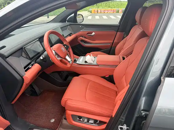 BYD Tang L 2025