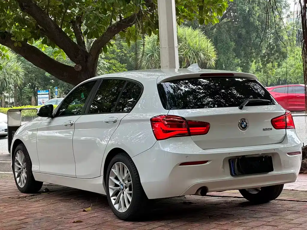 BMW 1 Series 2015 — фото 5