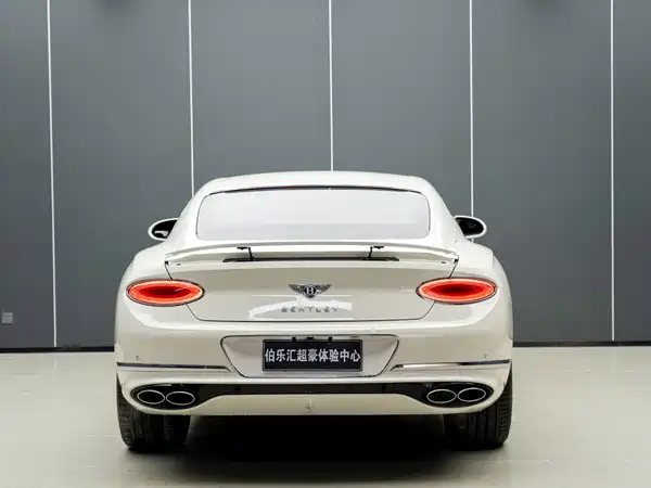 Bentley Continental 2021