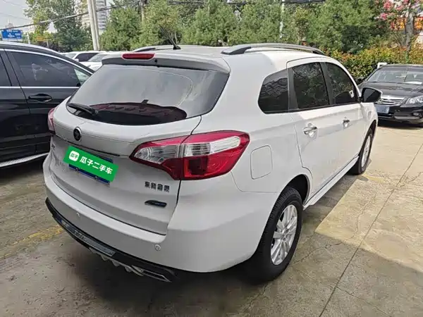Venucia T70 2017