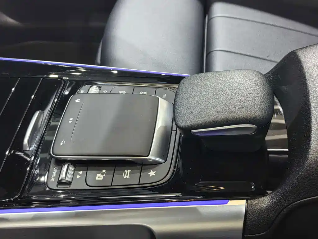 Mercedes-Benz GLB 2023 — фото 14