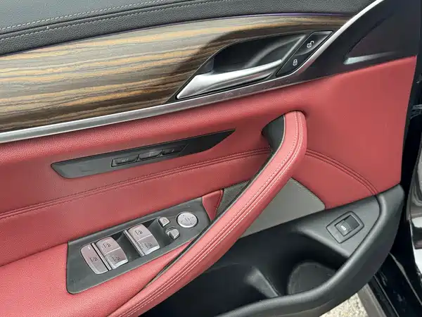 BMW 5 Series 2022