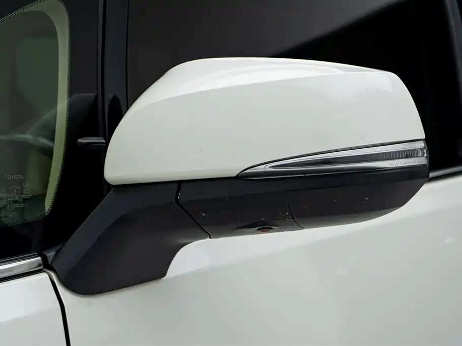 Toyota Vellfire 2021 — фото 12