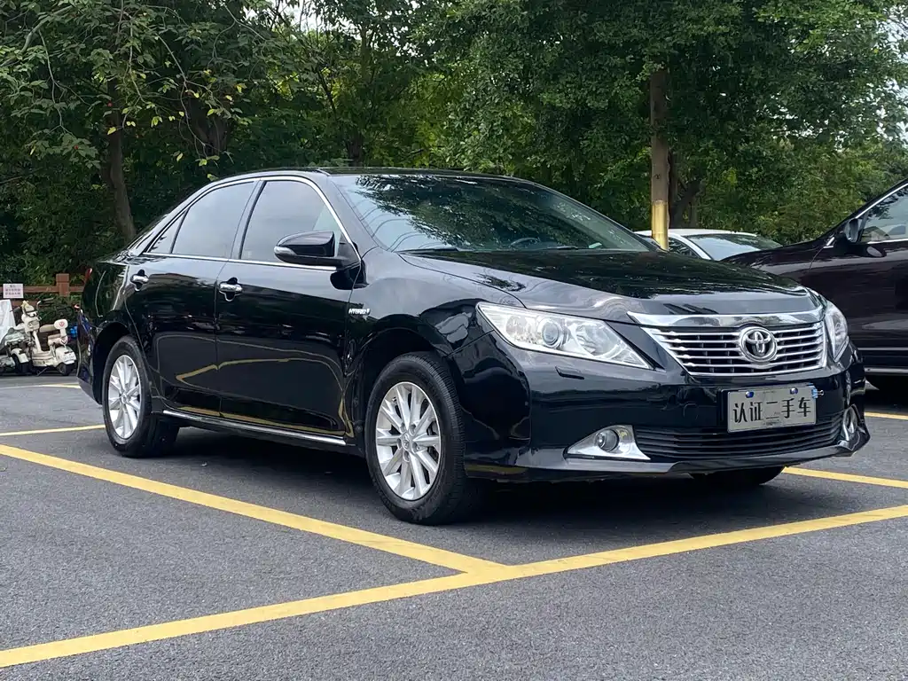 Toyota Camry 2014 — фото 3