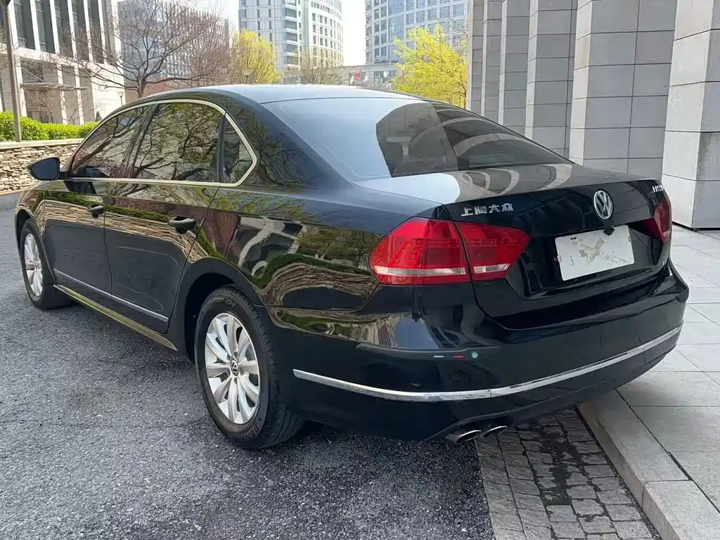 Volkswagen Passat 2015 — фото 7