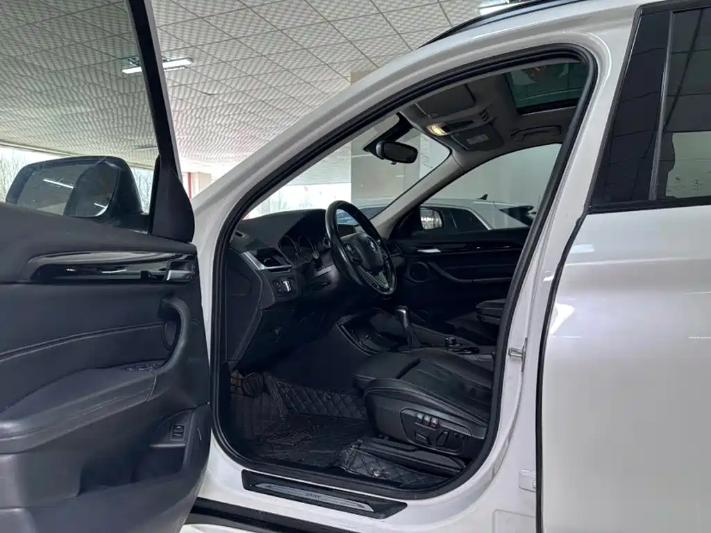 BMW X1 2019 — фото 16