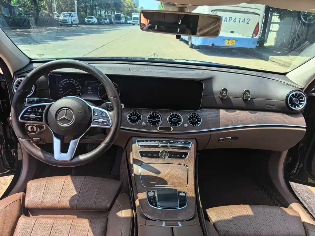 Mercedes-Benz E-Class 2019 — фото 6