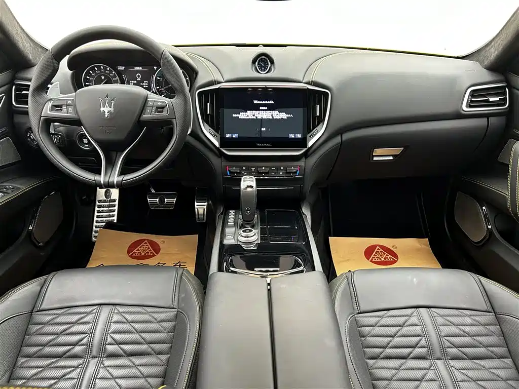 Maserati Ghibli 2024 — фото 38