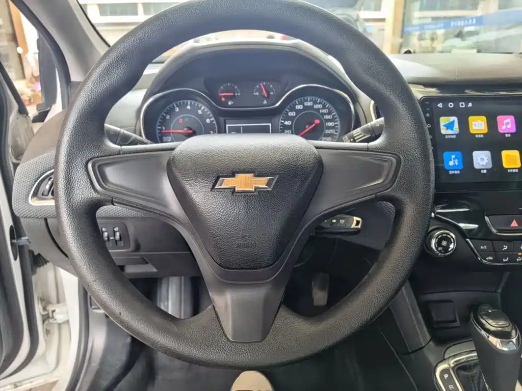 Chevrolet Cruze 2018 — фото 11