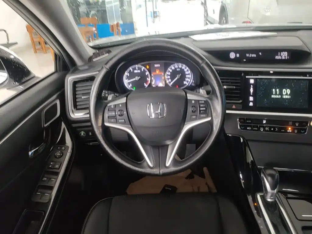 Honda Spirior 2018 — фото 11