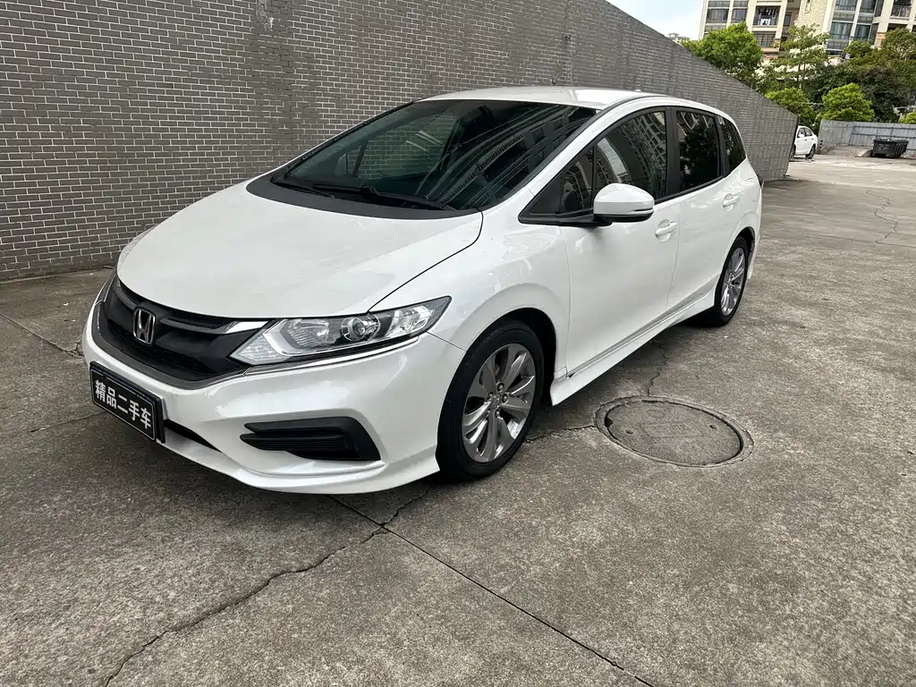 Honda Jade 2017 — фото 1