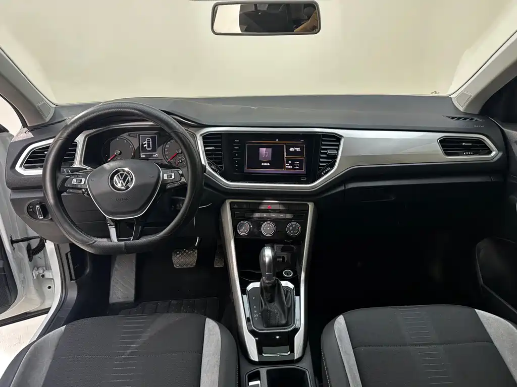 Volkswagen T-Roc 2022 — фото 16