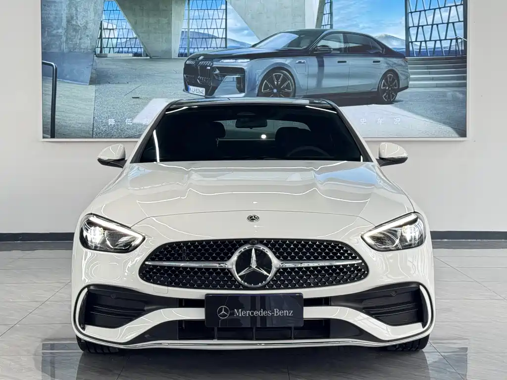 Mercedes-Benz C-Class 2024 — фото 2