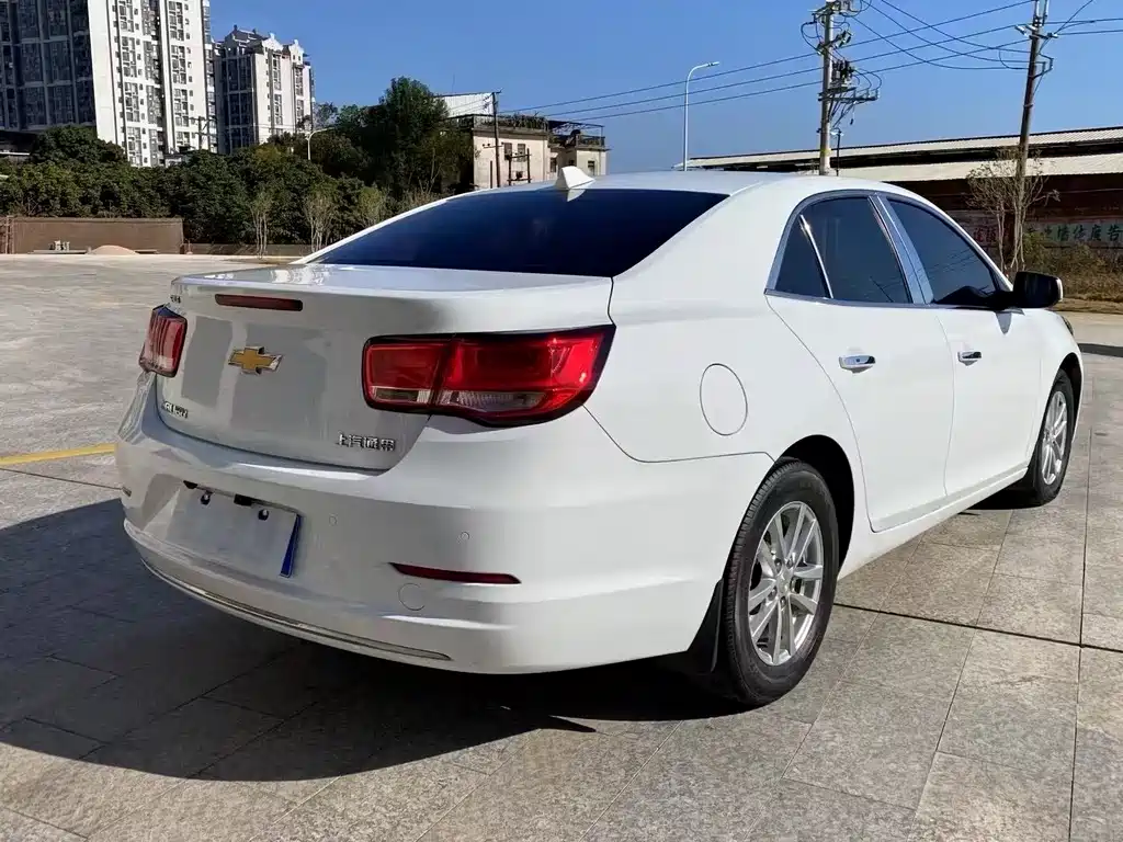 Chevrolet Malibu 2018 — фото 7