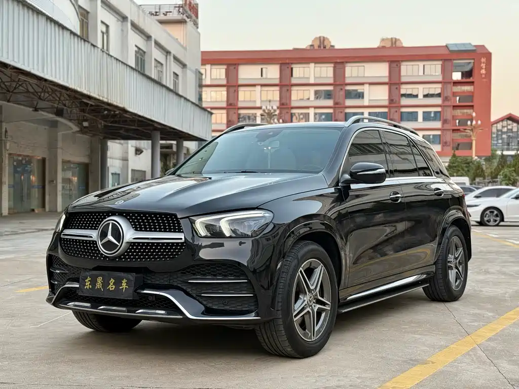 Mercedes-Benz GLE 2019 — фото 1