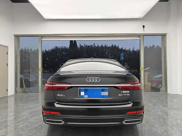 Audi A6L 2022