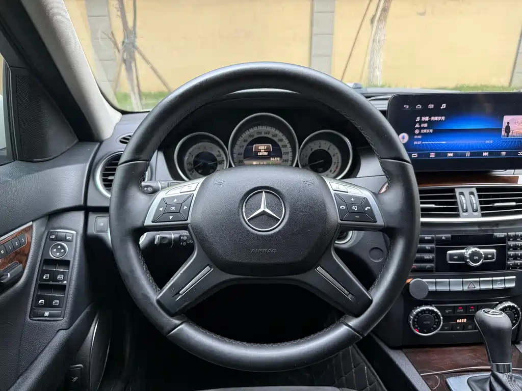 Mercedes-Benz C-Class 2014 — фото 18