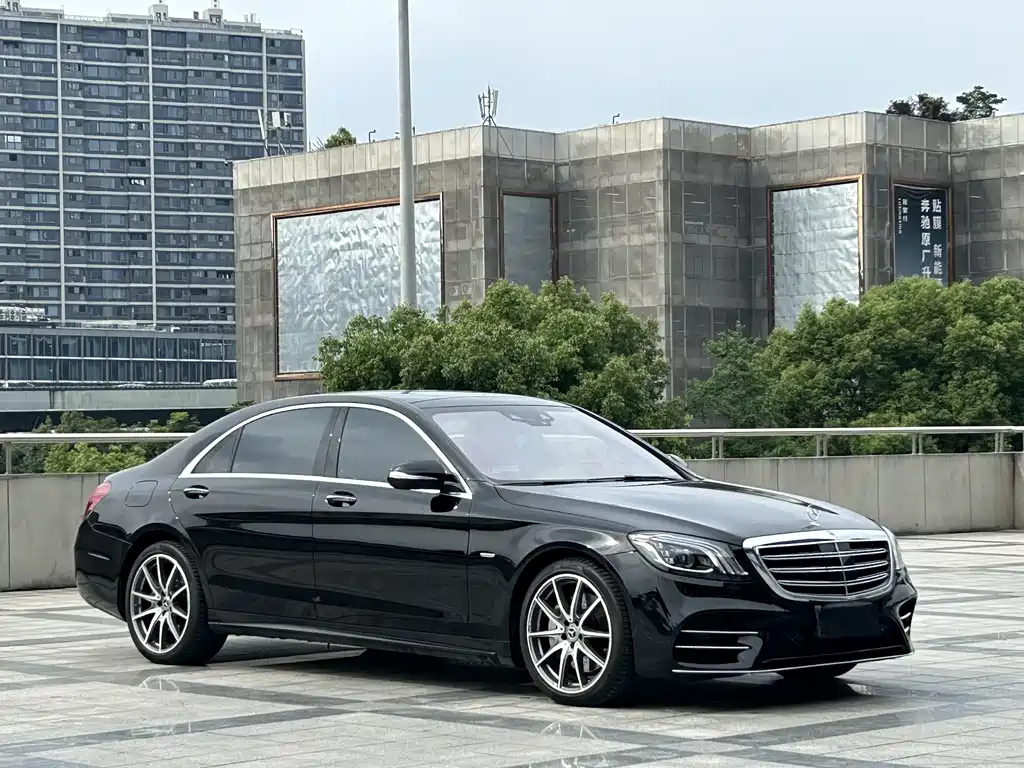 Mercedes-Benz S-Class 2020