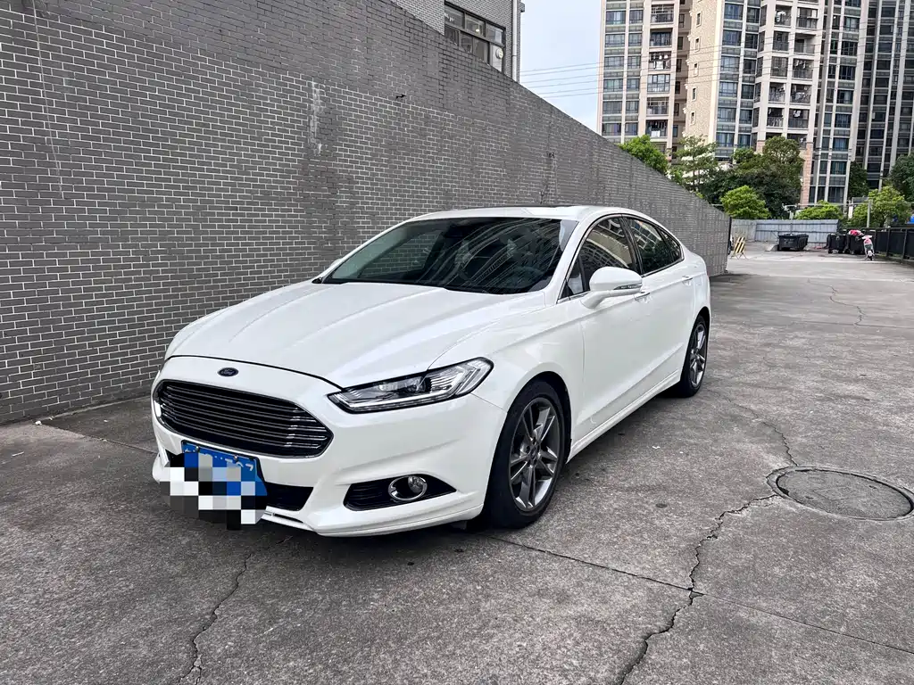 Ford Mondeo 2015 — фото 1