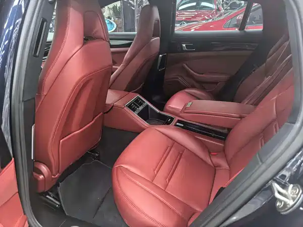 Porsche Panamera 2018