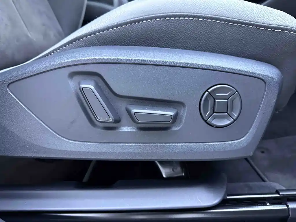 Audi Q3 2022 — фото 17