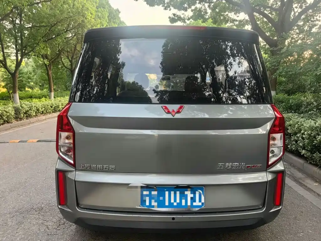 Wuling Hongguang PLUS 2022 — фото 6