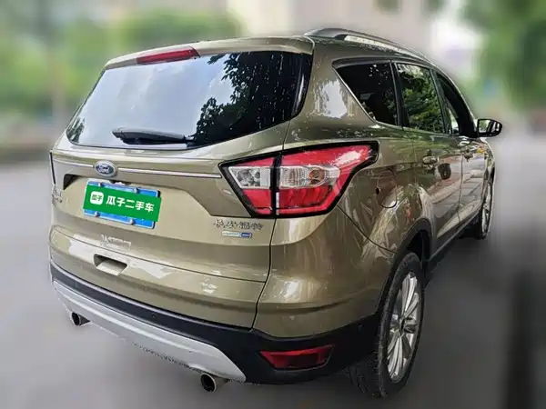 Ford Kuga 2016