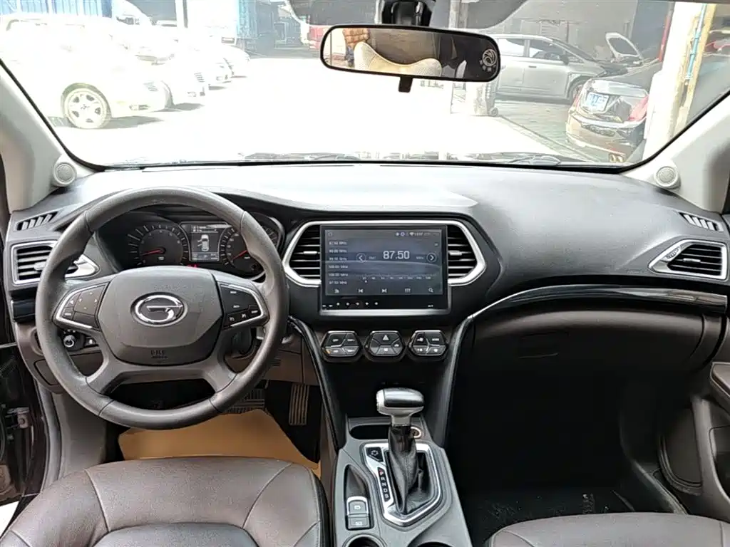 GAC Motor Trumpchi GS4 2016 — фото 10
