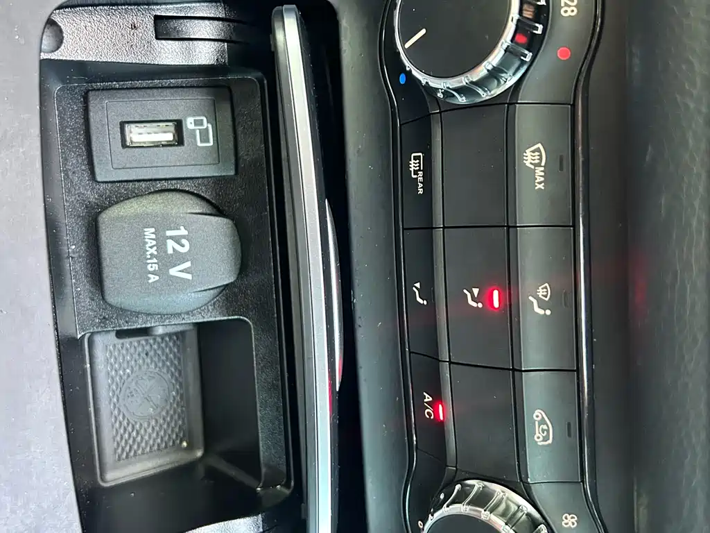 Mercedes-Benz GLA 2018 — фото 38