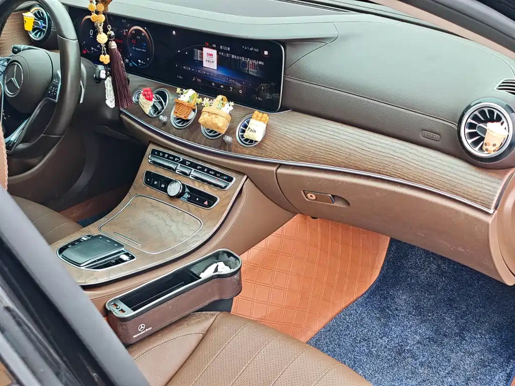 Mercedes-Benz E-Class New Energy 2021 — фото 13