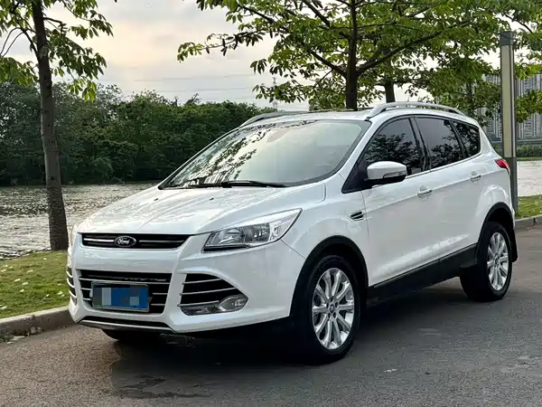 Ford Kuga 2013